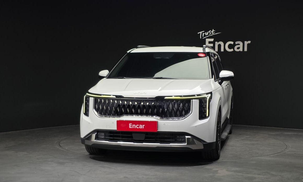 Kia Carnival 7-Seater Signature, 2024