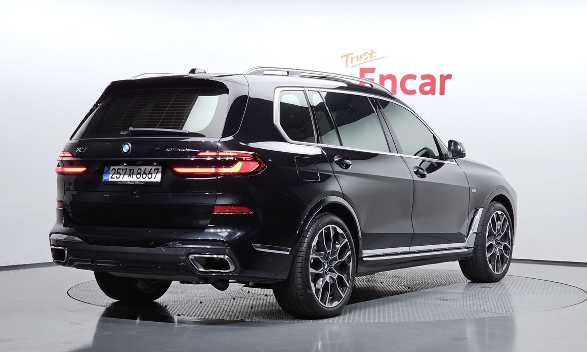 BMW X7 xDrive 40d M Sport 7 STR, 2025