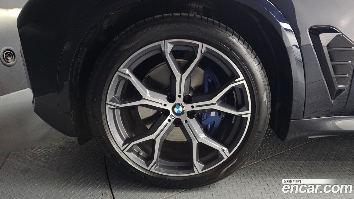 BMW X5 xDrive 40i M Sport, 2025