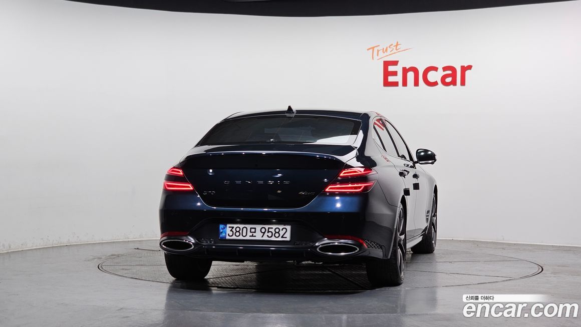 Genesis G70 Gasoline 2.0T 4WD, 2022