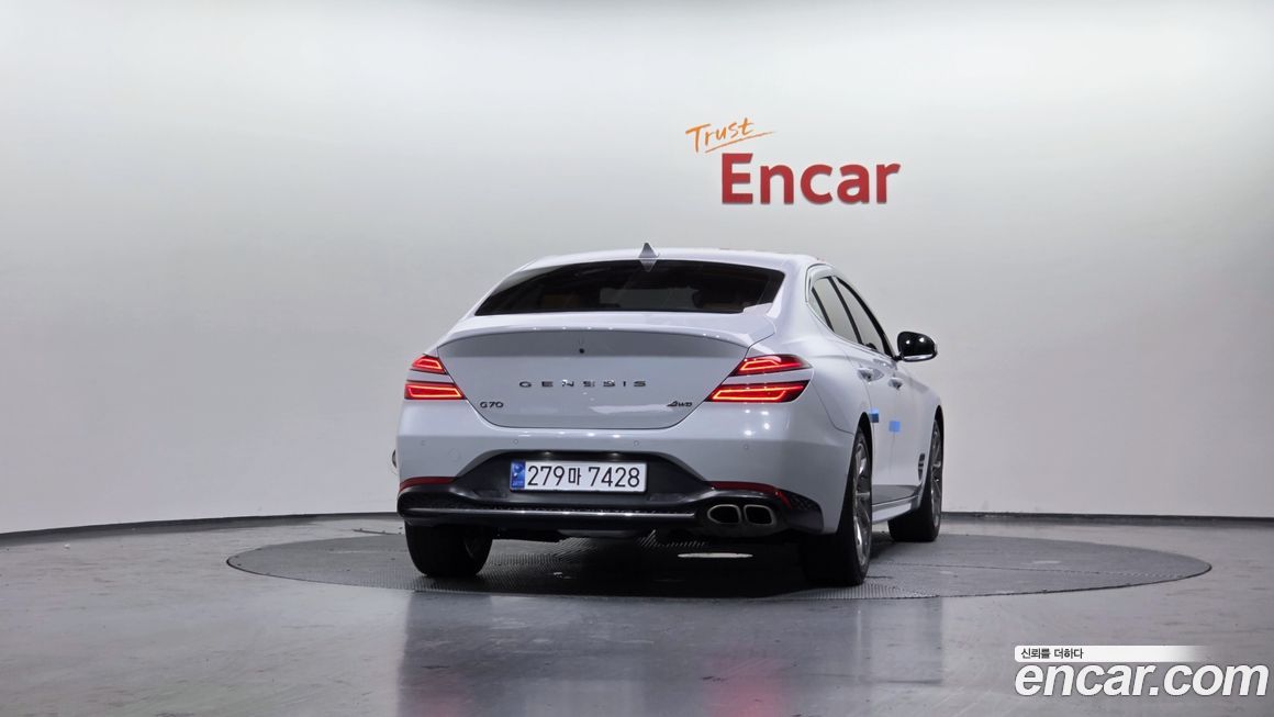 Genesis G70 Gasoline 2.0T 4WD, 2022