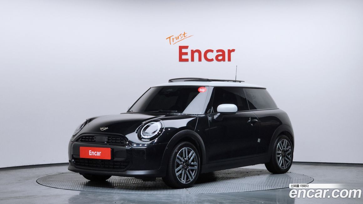 Mini Cooper Classic, 2025