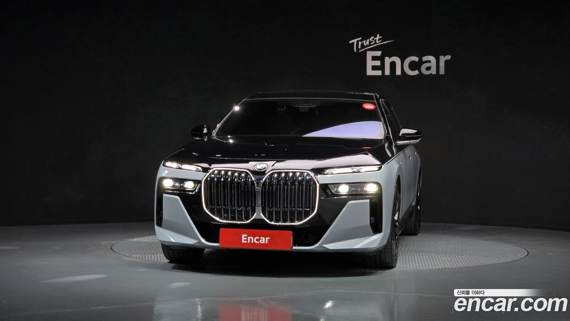 BMW 7-Series 740d xDrive M Sport, 2025