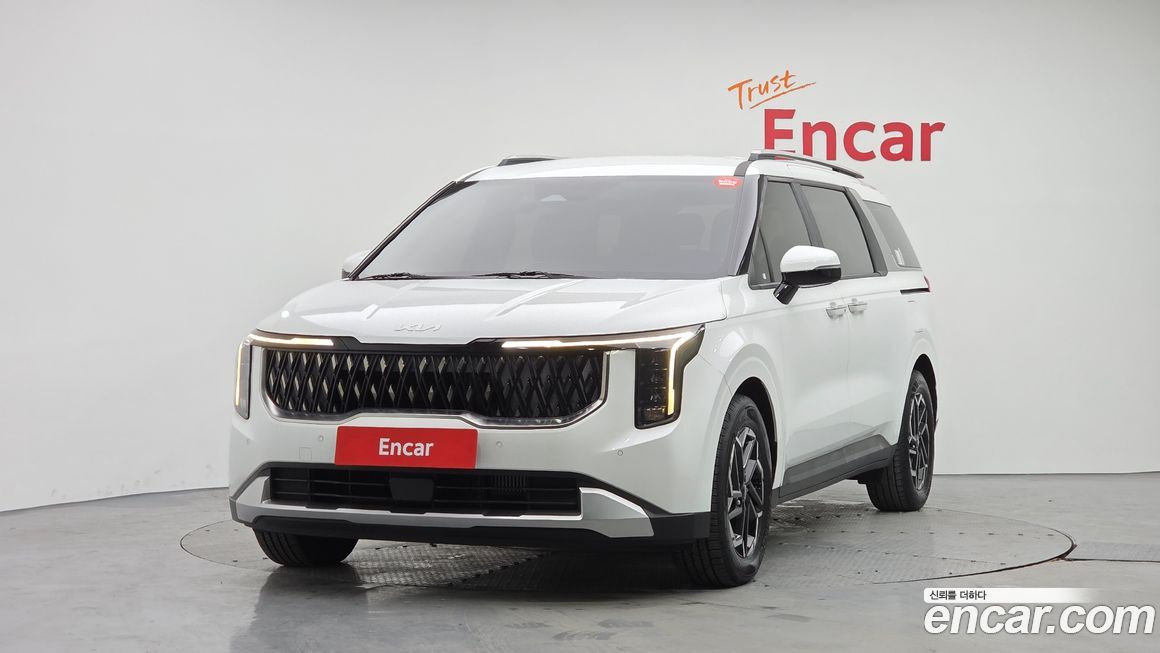 Kia Carnival 9-Seater Prestige, 2024