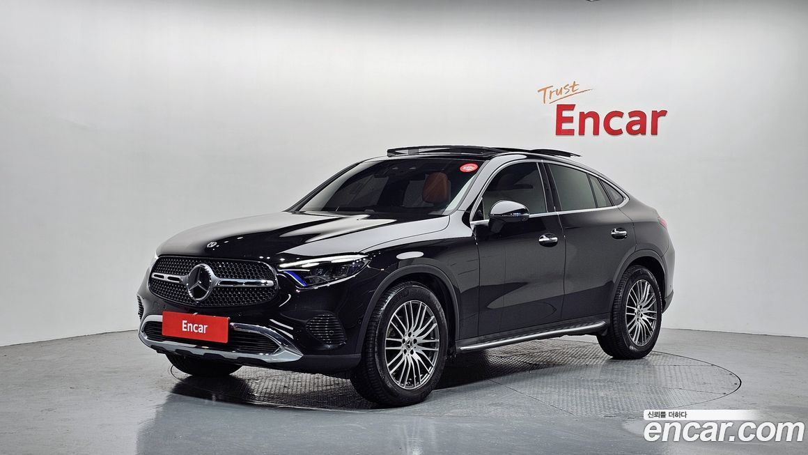 Mercedes-Benz GLC-Class GLC300 4MATIC Avnatgarde Coupe, 2025