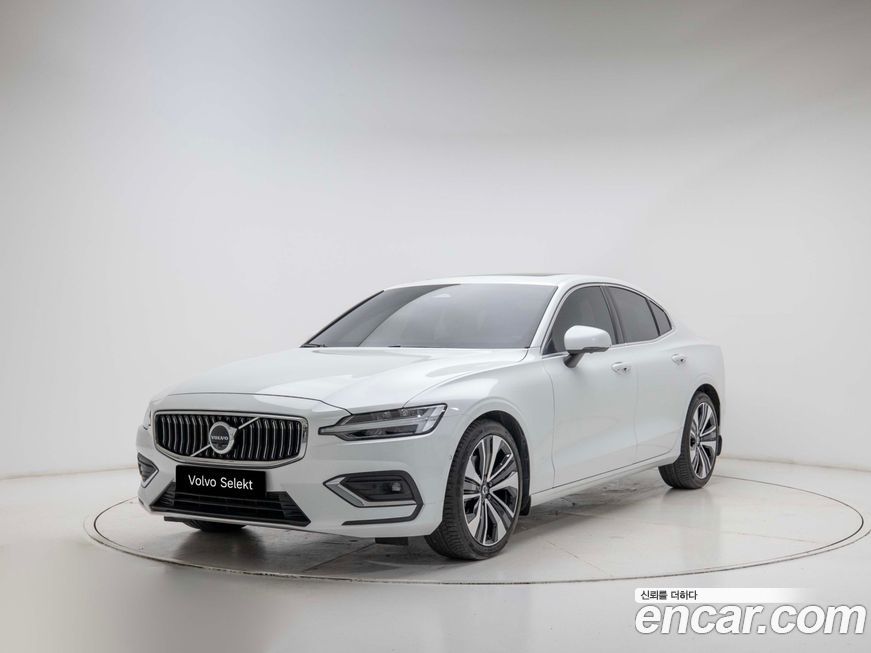Volvo S60 B5 Ultimate Bright, 2024