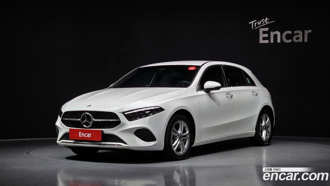 Mercedes-Benz A-Class A220 Hatchback, 2025