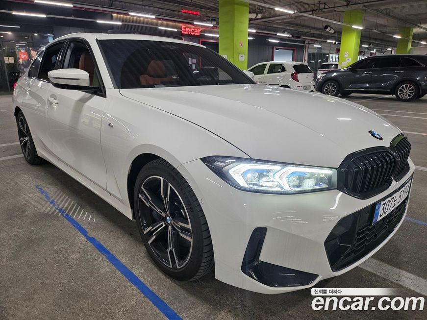 BMW 3-Series 320i M Sport, 2025