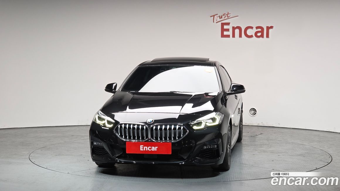 BMW 2-Series 220i M Sports, 2024