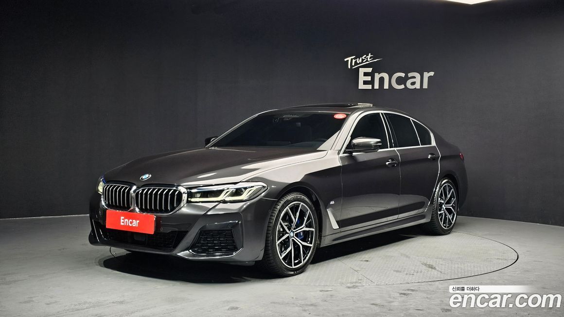 BMW 5-Series 530i xDrive M Sport Package, 2023