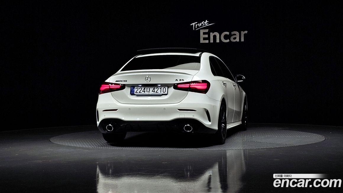 Mercedes-Benz A-Class AMG A35 4MATIC Sedan, 2024