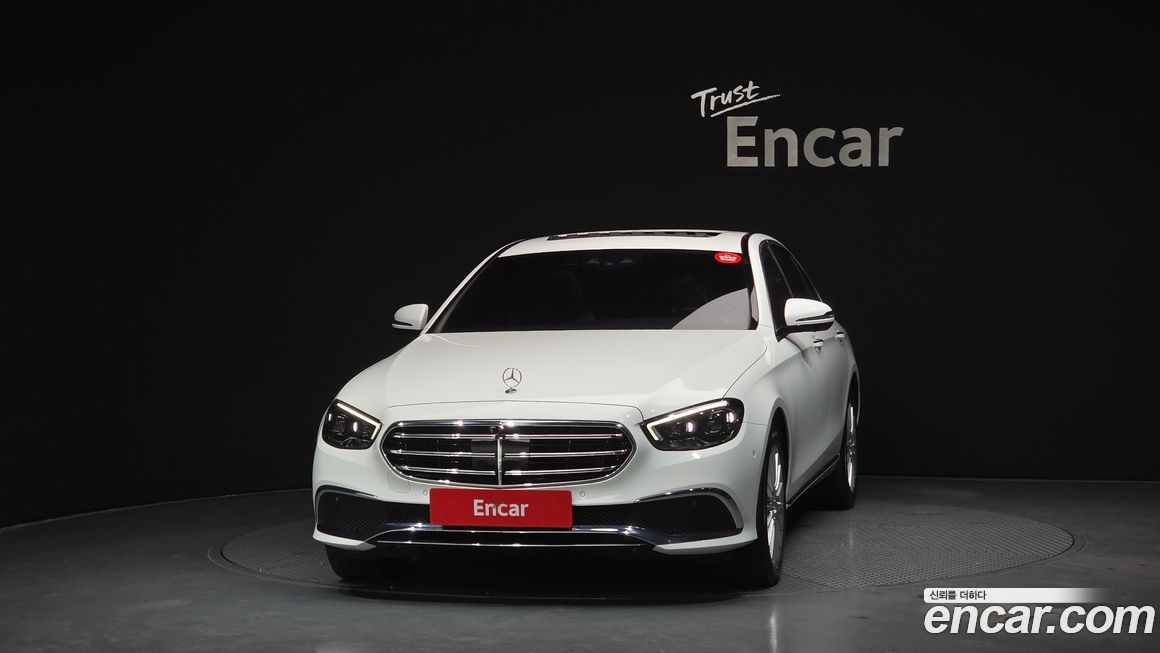 Mercedes-Benz E-Class E220d 4MATIC Exclusive, 2022