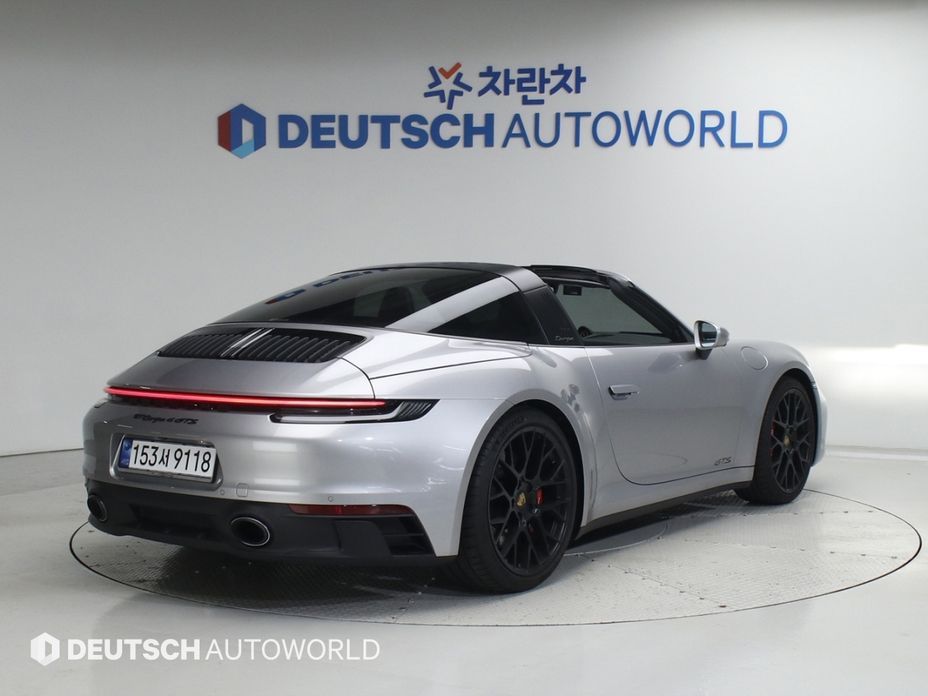 Porsche 911 Targa 4 GTS, 2024