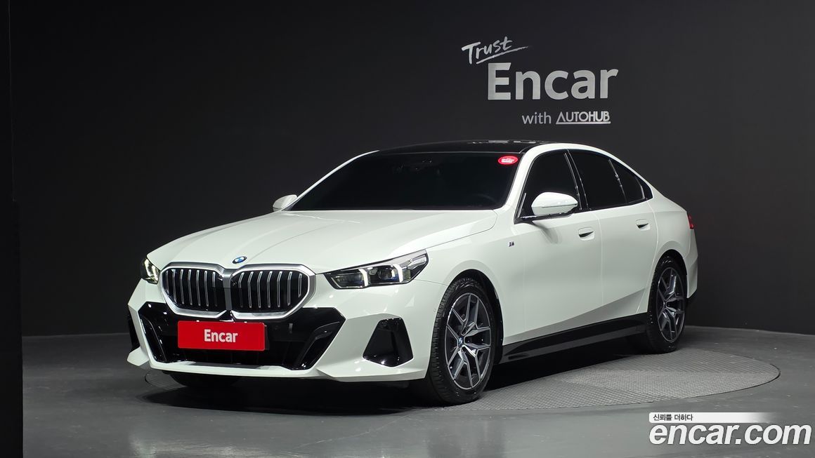 BMW 5-Series 520i M Sport, 2025