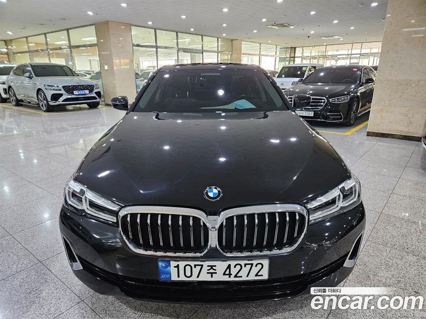 BMW 5-Series 523d xDrive Luxury, 2022