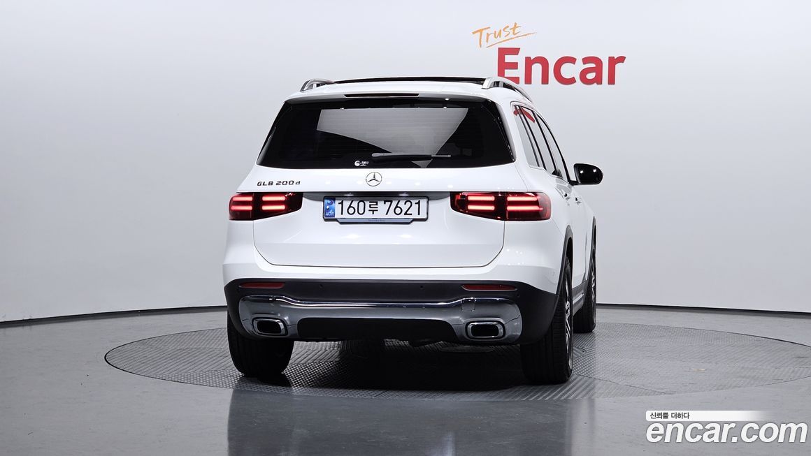 Mercedes-Benz GLB-Class GLB200 d, 2024