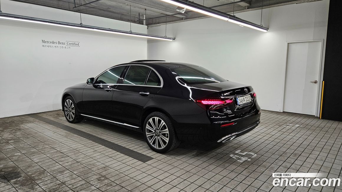 Mercedes-Benz E-Class E350 4MATIC Exclusive, 2023