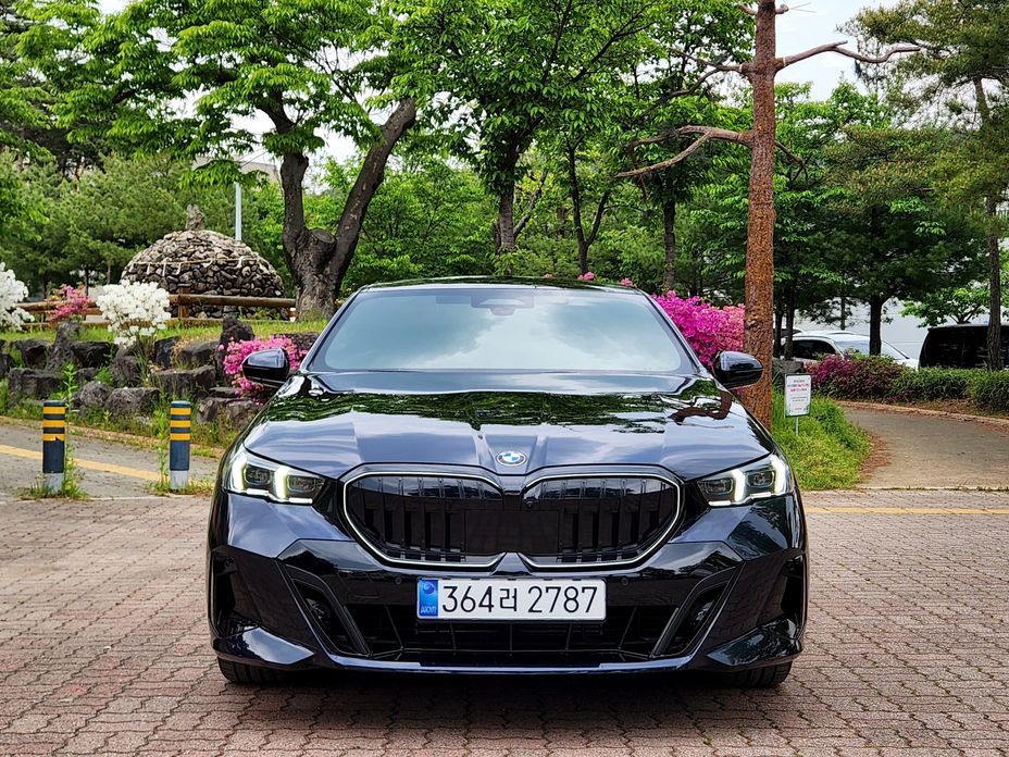 BMW 5-Series 523d M Sport, 2025