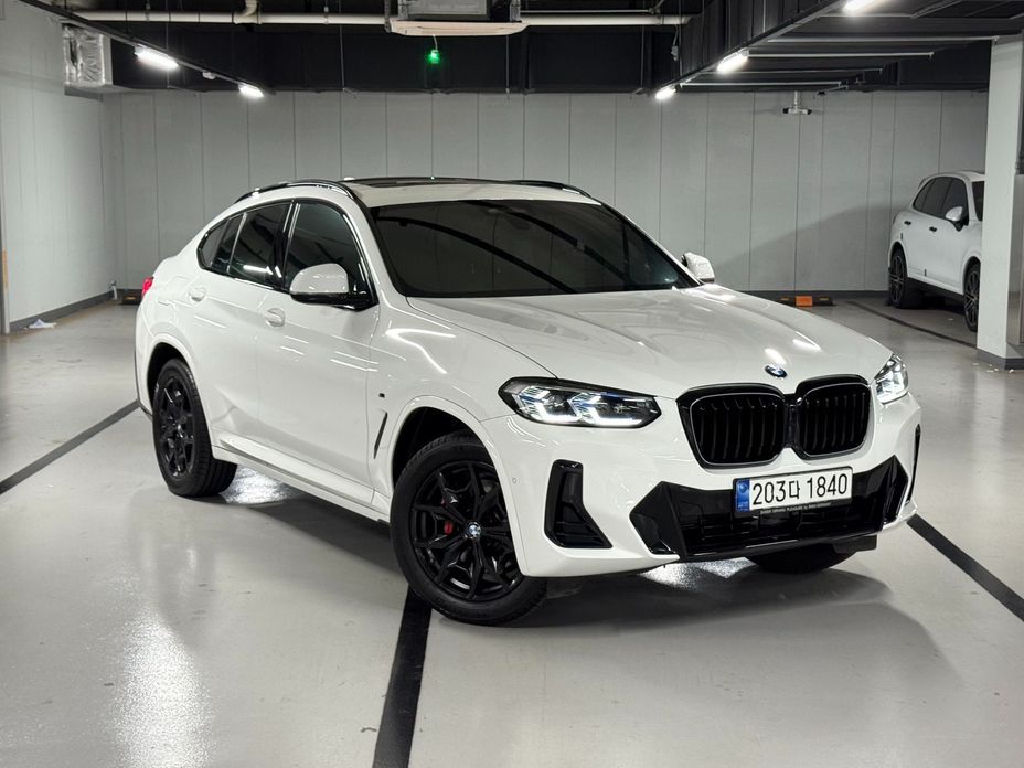 BMW X4 xDrive20i M Sports Pro, 2022