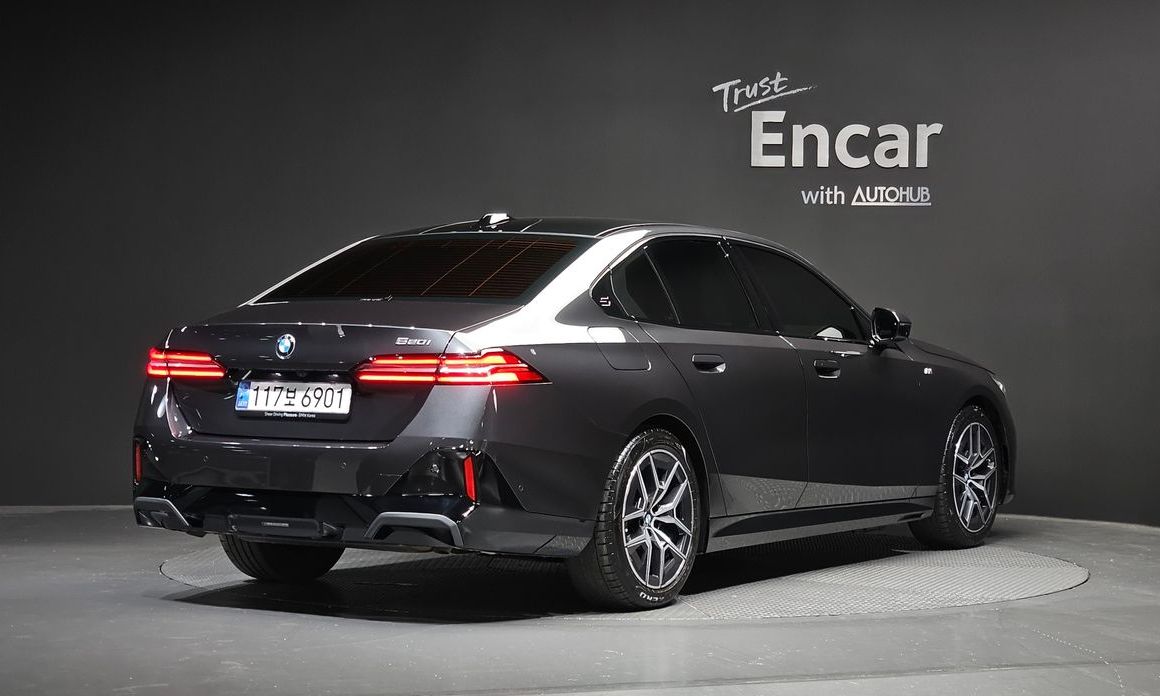 BMW 5-Series 520i M Sport, 2024