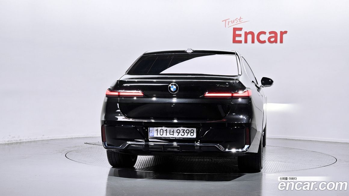 BMW 7-Series 740d xDrive M Sport, 2025