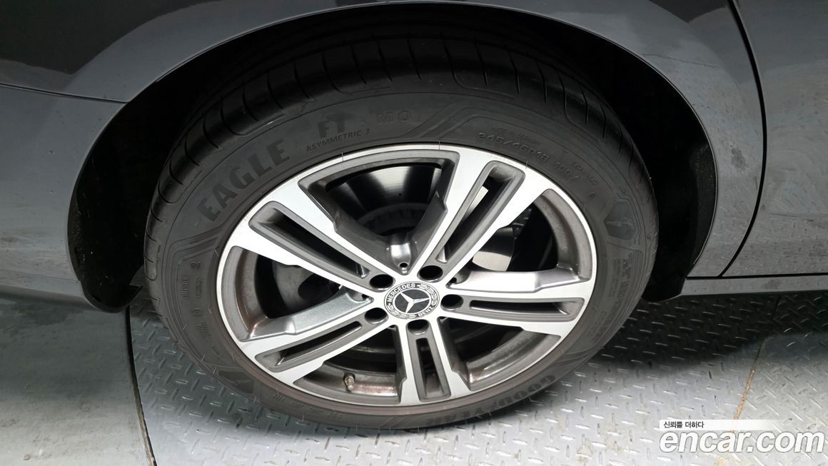 Mercedes-Benz E-Class E350 4MATIC Avantgarde, 2022