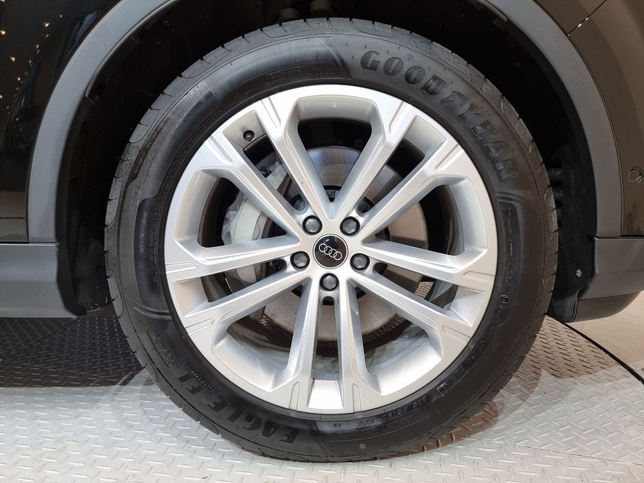 Audi Q7 55 TFSI Quattro, 2025