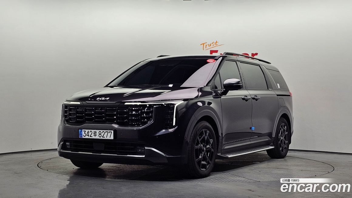Kia Carnival 9-Seater Gravity, 2024
