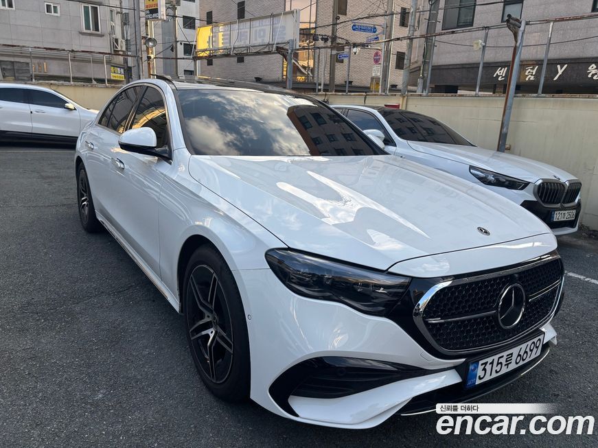 Mercedes-Benz E-Class E300 4MATIC AMG Line, 2024