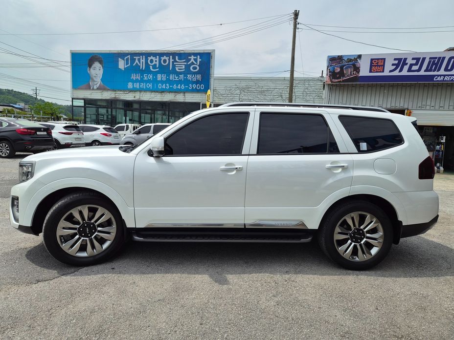 Kia Mohave Diesel 3.0 4WD 6-Seater, 2022