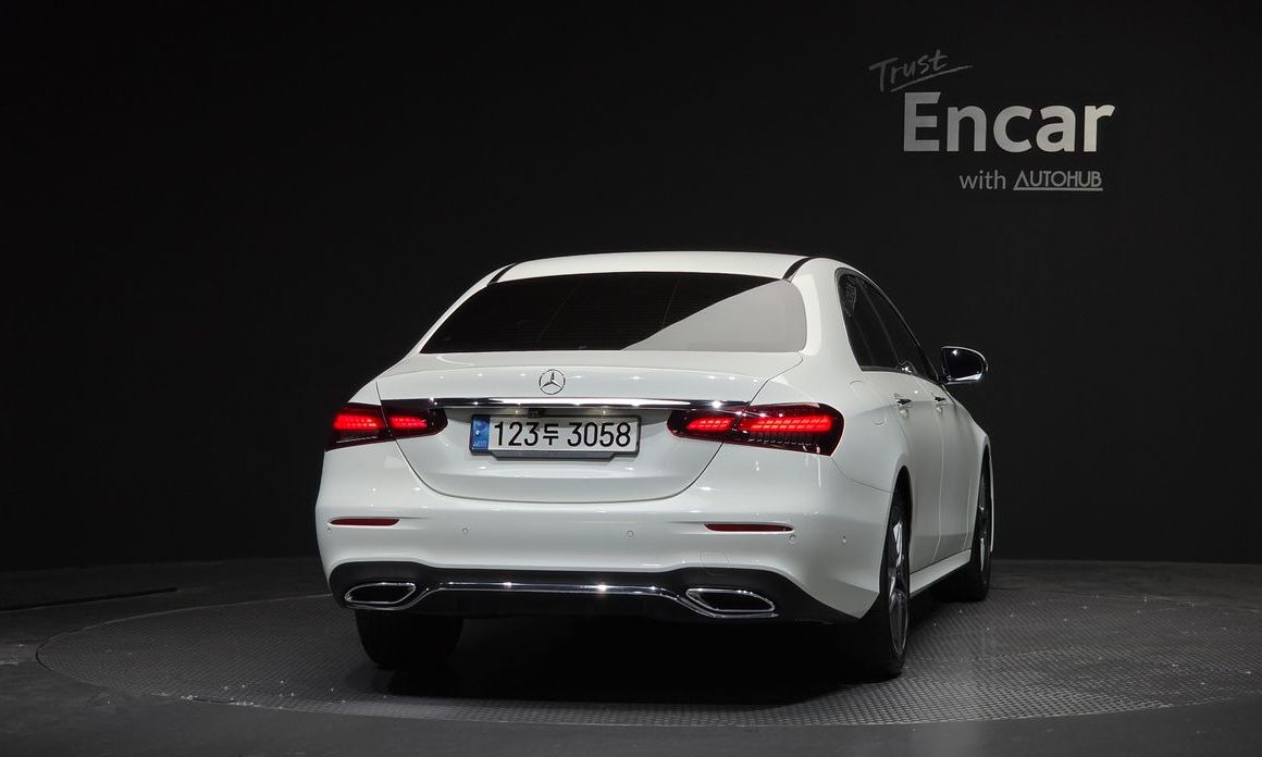 Mercedes-Benz E-Class E250 AMG Line, 2023