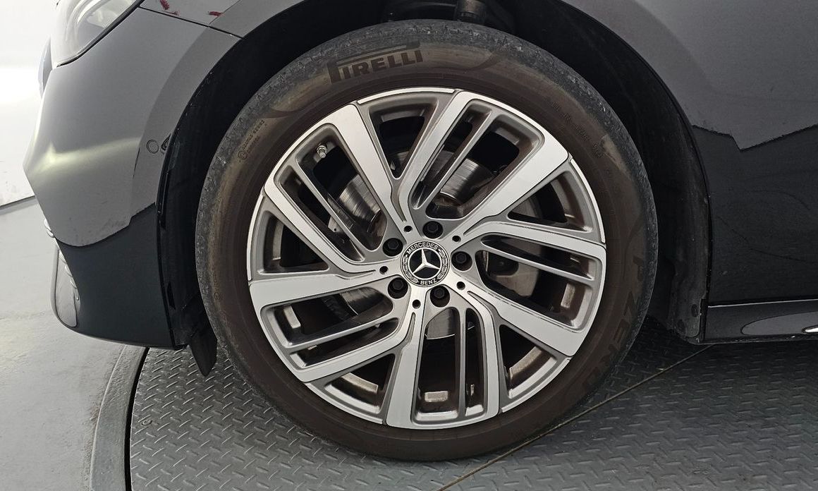Mercedes-Benz E-Class E220d 4MATIC Exclusive, 2024