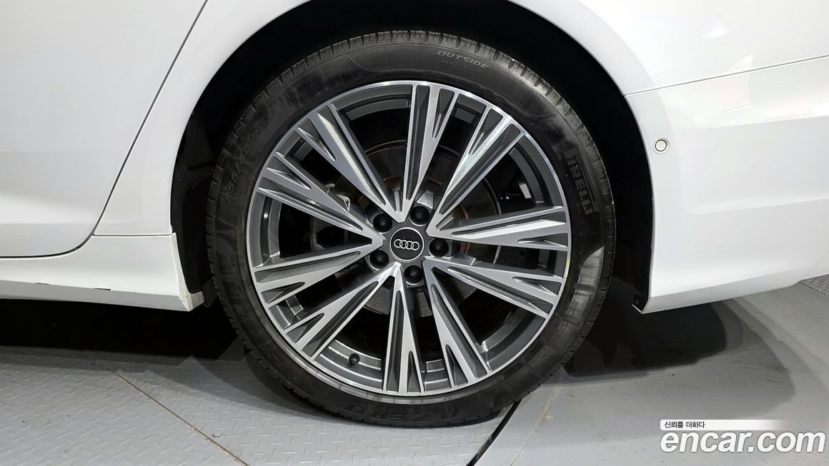 Audi A6 45 TFSI Quattro Premium, 2023