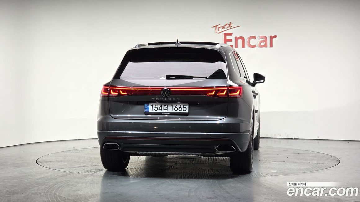 Volkswagen Touareg 3.0 TDI Prestige, 2024