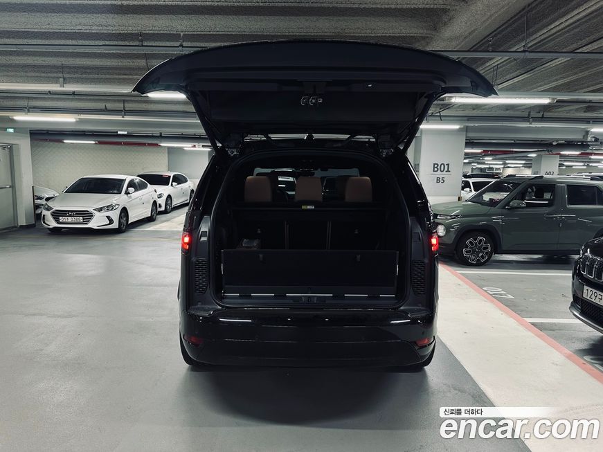 Land Rover Discovery D300 Dynamic HSE, 2024
