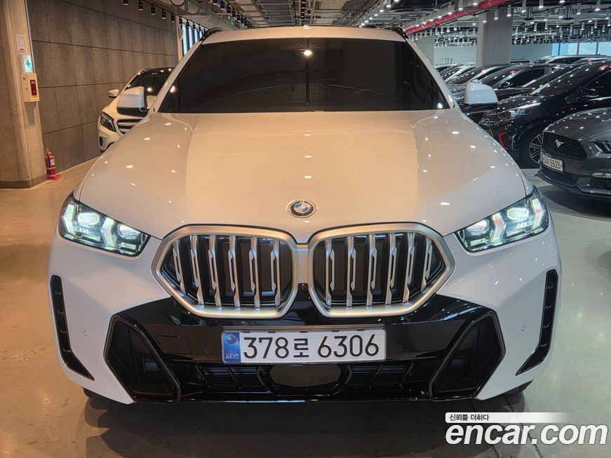 BMW X6 xDrive40i M Sport, 2025