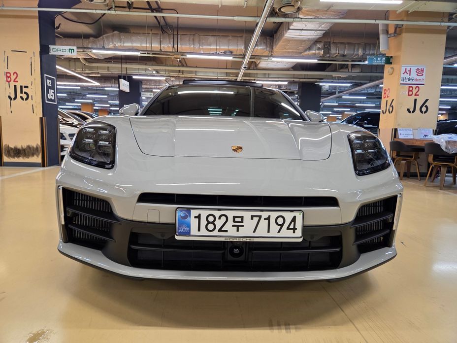 Porsche Panamera 2.9 AWD, 2025