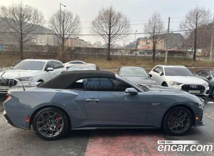 Ford Mustang 5.0 GT Premium Convertible, 2024