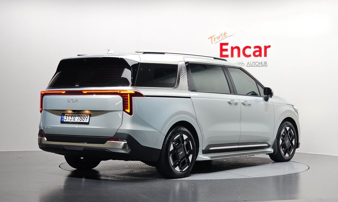 Kia Carnival 7-Seater Signature, 2025