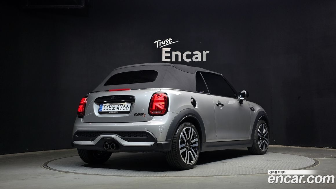 Mini Cooper Convertible Classic, 2024