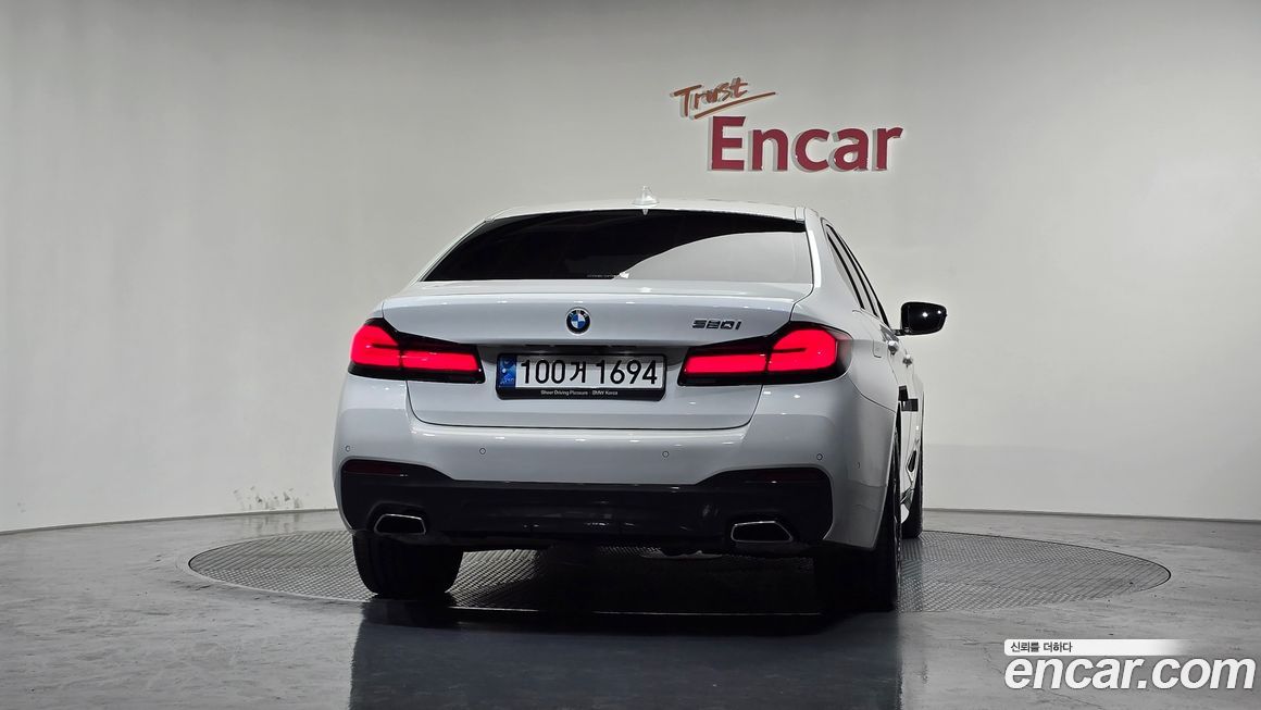 BMW 5-Series 520i M Sport, 2022