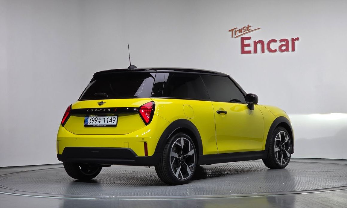 Mini Cooper Favoured, 2026