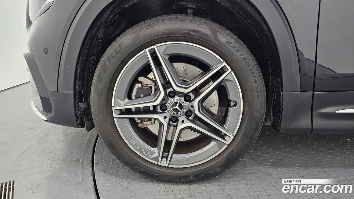 Mercedes-Benz GLB-Class GLB250 4MATIC, 2024