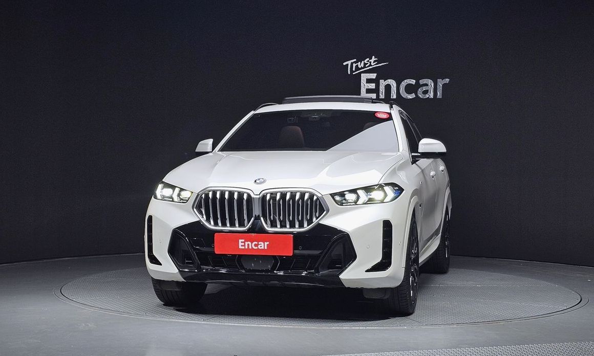 BMW X6 xDrive40i M Sport, 2024