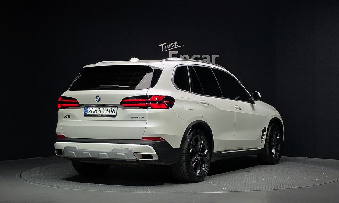 BMW X5 xDrive 40i xLine, 2024