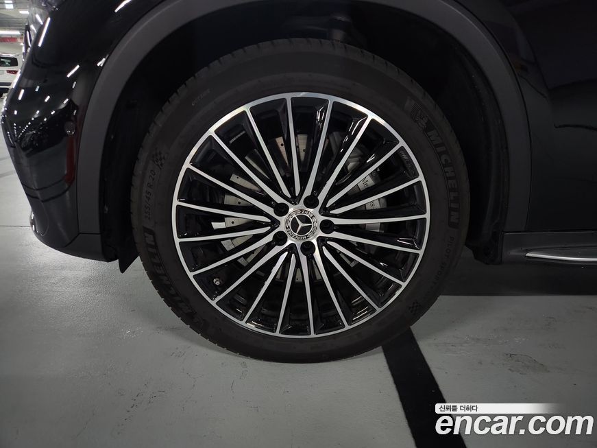 Mercedes-Benz GLC-Class GLC300 4MATIC AMG Line, 2025