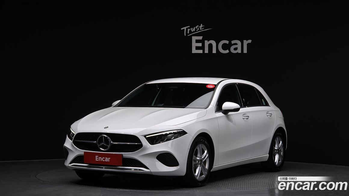 Mercedes-Benz A-Class A220 Hatchback, 2025