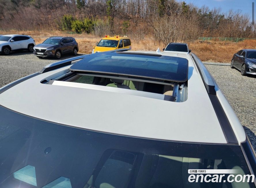 Kia Carnival 9-Seater Signature, 2024