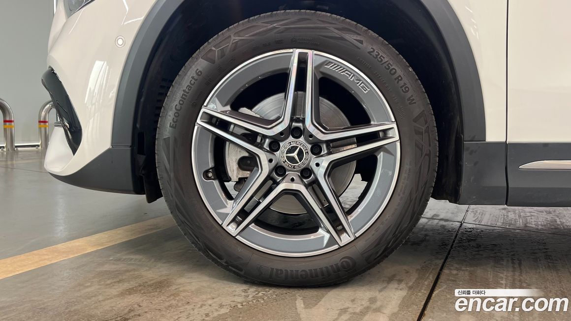 Mercedes-Benz GLA-Class GLA250 4MATIC, 2022
