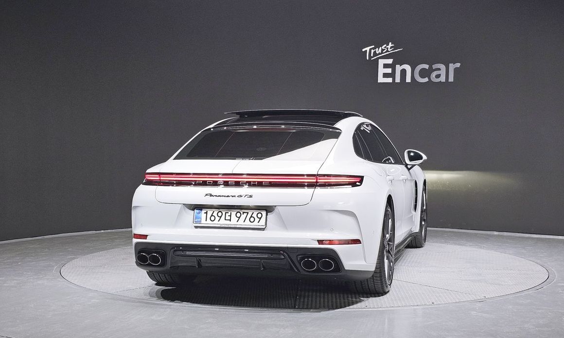 Porsche Panamera 4.0 GTS, 2025